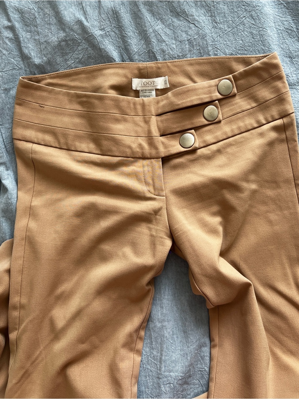 TOOT low rise Button-Detail Trousers